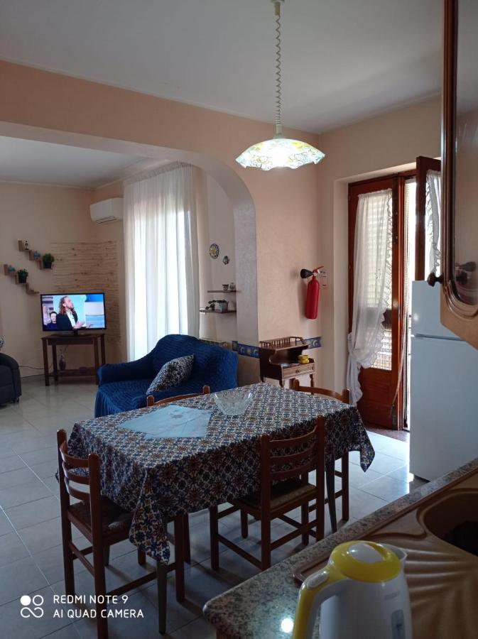 Frontemare Rooms Милаццо Экстерьер фото